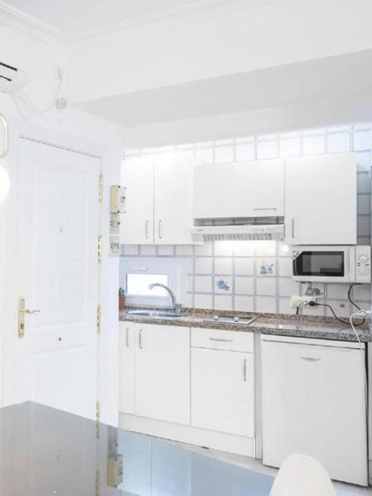 Moderno Apartamento Cerca A Plaza Espana Севілья Екстер'єр фото